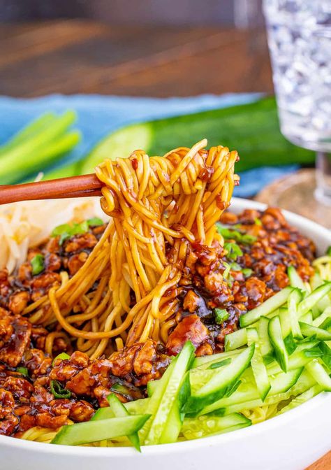 Pei Wei Recipes, Pei Wei, Spicy Korean Chicken, Asian Noodle Dishes, Dan Dan Noodles, Meat Meals, Weekend Food, Asian Noodle Recipes, Asian Noodle