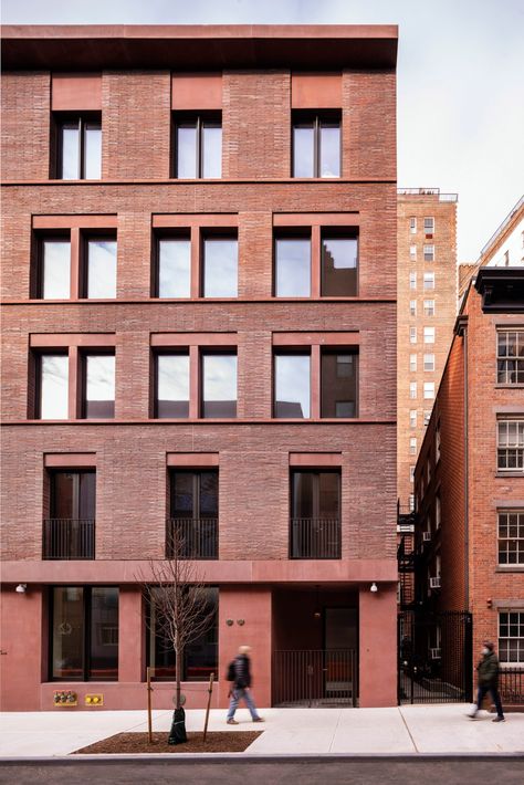 Brick Apartment, David Chipperfield Architects, David Chipperfield, Concrete Facade, Apartment Floor Plans, Brick Architecture, Brick Facade, Greenwich Village, Brick Building