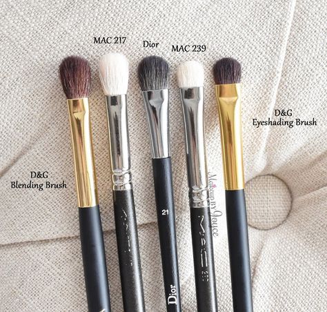 MAC 217, MAC 239, Dior 21, D&G makeup brushes Makeup Brush Collection, Mac Makeup Brushes, Fashion Fairytale, Professional Makeup Kit, Awesome Makeup, Makeup Blending, Lip Color Makeup, Cut Crease Makeup, Brushes Makeup