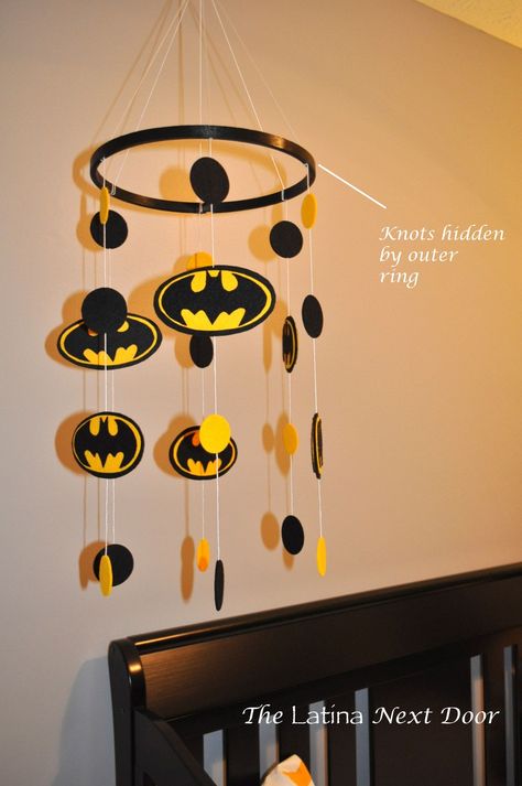 Batman Baby Room, Diy Baby Mobile Boy, Diy Baby Mobile Tutorial, Batman Nursery, Box Castle, Batman Baby Shower, Batman Bedroom, Bat Mobile, Batman Diy