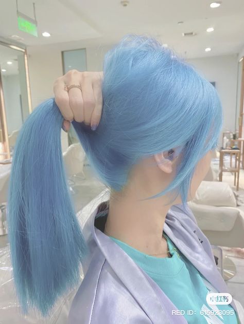 Pale Blue Hair Color, Sky Blue Hair, Pastel Purple Hair, Easy Short Haircuts, Light Blue Hair, Blue Haired Girl, Hair Color Blue, Hair Stylies, Asian Makeup