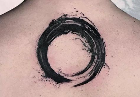 Circular Tattoo Designs For Men, Tattoo Circle, Enso Tattoo Men, Enso Chest Tattoo, Enso Dragon Tattoo, Round Tattoo Ideas, Dragon Circle Tattoo, Incomplete Circle Tattoo, Enso Tattoo