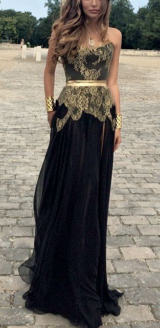 Women's fashion | Elegant gold, navy dress. Ethnic and modern style in one Black Gold Gown, Black And Gold Dress, Gold Gown, Gorgeous Gowns, Gold Dress, Beautiful Gowns, Fancy Dresses, Street Styles, Dream Dress