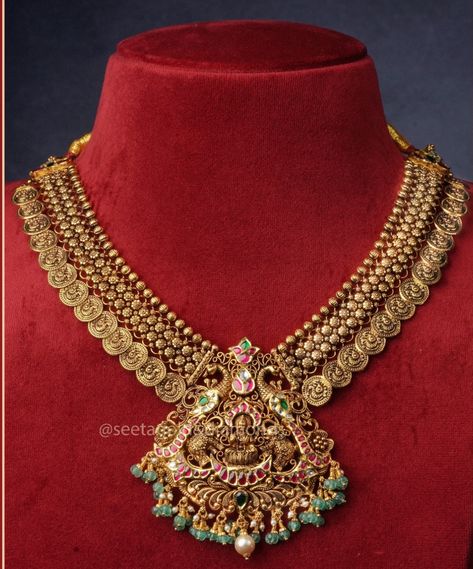 Short Necklace Gold Indian Bridal, Temple Collection Jewellery, Kasulaperu With Locket, Heavy Gold Necklace Indian, Gold Choker Necklace Indian, Nakshi Jewellery, Choker Necklace Indian, Kasu Mala, Heavy Necklace