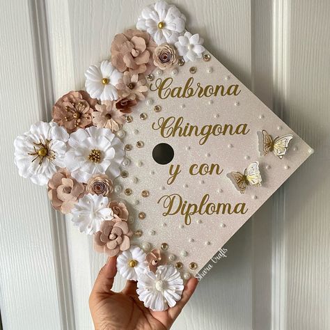 CONGRATULATIONS! You did it! 🎈 Make your Graduation Day even more special, with your decorated cap, handmade especially for you. 🚨This grad cap is pre-made and is available right now ready to ship, in the colors and quote you see in the ad. *The flowers and roses are handmade with card stock paper, the base is also card stock paper with glitter *Cap measures 9.5"x9.5" (standard cap size) with a hole in the middle. *My toppers come with instructions on how to attach topper to your grad cap and come with double sided tape to attach to your grad cap. *This is a decoration that goes on top of your cloth graduation cap (fabric graduation cap not included) *For any other information or custom requests, please feel free to send me a message. *Before placing your order, please read the entire de Hispanic Cap Graduation, Graduation Caps Decorated, Tangled Graduation Cap, Decorated Caps For Graduation, Caps For Graduation, College Cap Decorations, Psychology Graduation Cap, Bsn Graduation Cap, Graduation Cap Decoration Nursing