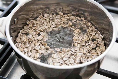 Roasting Sunflower Seeds, Snow Pea Salad, Sunflower Seed Recipes, Harvesting Sunflower Seeds, Roasted Seeds, Growing Sunflowers, Harvest Recipes, Organic Vegetable Garden, Garden Recipes