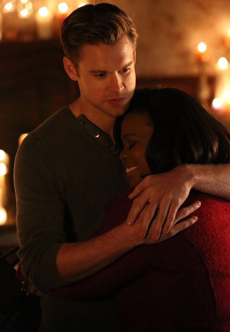 Don’t forget to hug your #tweetheart today, gleeks! #glee Sam Evans Glee, Glee Sam, Chord Overstreet Glee, Mercedes Jones, Sam Evans, Amber Riley, Chord Overstreet, Tv Show Couples, Brenda Song