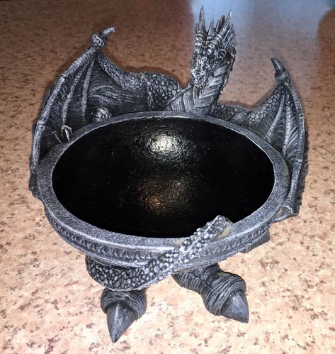 scryingbowl1 Scrying Bowl, Dragon Dreaming, The Occult, Crystal Balls, Witch Fashion, Psychic Abilities, Crystal Sphere, New Age, Psychic