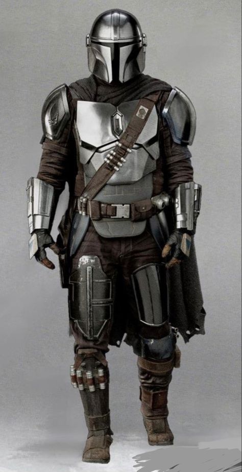 Mandalorian Full Body Armor, The Mandalorian Armor, Mandolorian Armour Oc, Imperial Mandalorian, Star Wars Mandalorian Armor, Female Mandalorian Armor, Mandalorian Helmet Designs, Mandalorian Outfit, Mandalorian Armor Design