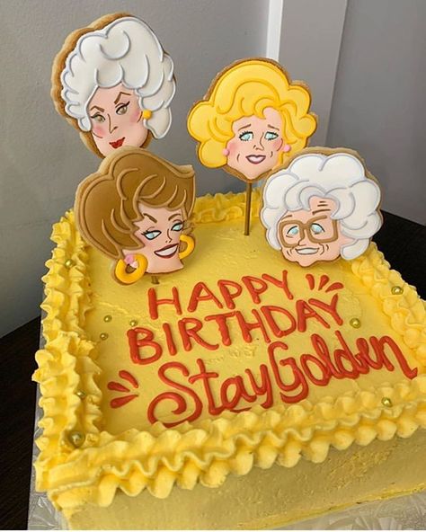 I absolutely love this cake made by @sweetchinabakes Amazing job🎂🍰 #thegoldengirls #goldengirls #cake #bettywhite #rose #estellegetty… Golden Girls Theme, Golden Birthday Parties, Girls Cake, Happy Fri-yay, 80s Theme Party, Graduation Party Themes, The Golden Girls, Golden Birthday, 40th Birthday Parties