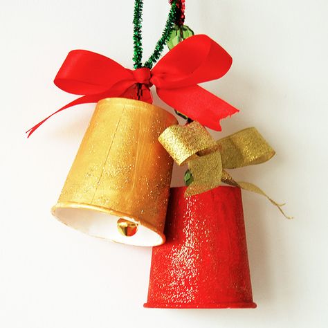 Paper Cup Bell | Kids' Crafts | Fun Craft Ideas | FirstPalette.com Bell Craft, Paper Cup Crafts, Affordable Christmas Decorations, Craft Bells, Christmas Crafts For Kids To Make, Cup Crafts, Diy Christmas Decorations Easy, Navidad Diy, Easy Christmas Crafts