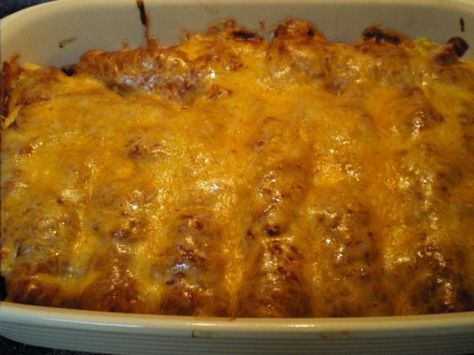 Enchiladas using leftover fajita meat Fajita Enchiladas Steak, Beef Fajita Leftover Ideas, Recipes With Beef Fajita Meat, Beef Fajita Enchiladas, Leftover Fajitas Ideas, Beef Fajita Casserole Recipe, Beef Fajita Casserole, Leftover Fajita Meat, Leftover Steak Fajitas Recipe