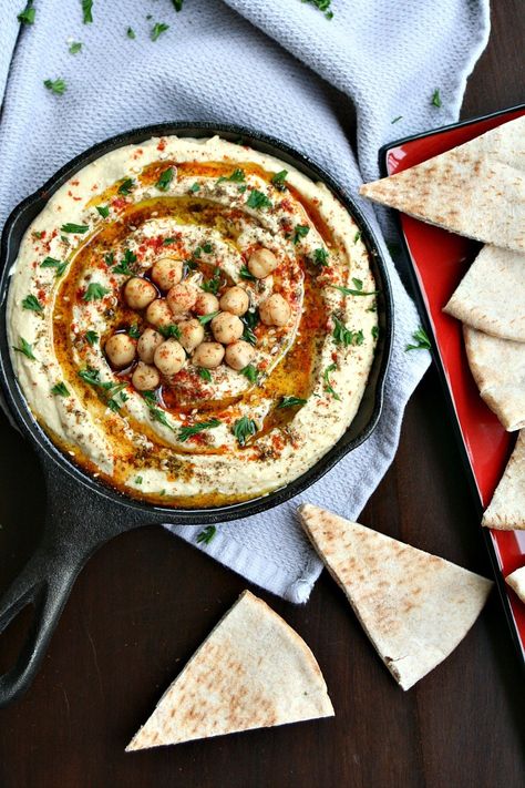 Hummus with Za'atar and Sweet Paprika | Killing Th… Healthy Hummus, Dessert Hummus, Pain Pita, Sweet Paprika, Tahini Paste, Make Hummus, Za Atar, Falafels, Homemade Hummus