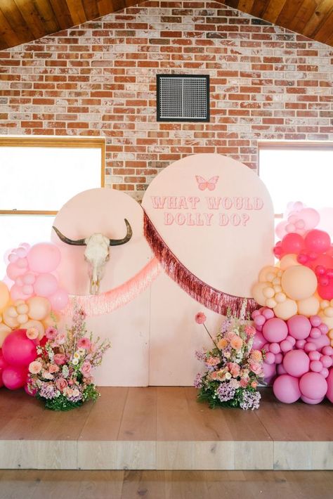 Dolly Parton Birthday Party, Cowgirl Party Food, Dolly Parton Party, Pink Cowgirl Hats, Cowgirl Birthday Party Decorations, Dolly Parton Birthday, Cowboy Themed Birthday Party, Welcome Wall, Rodeo Birthday