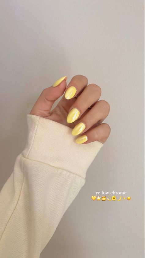 Honey Yellow Nails, Yellow Iridescent Nails, Yellow Metallic Nails, Yellow Sparkle Nails, Yellow Nails With Chrome, Yellow Chrome Nails Designs, Peru Nails, Coral Chrome Nails, Trendy Nails Yellow