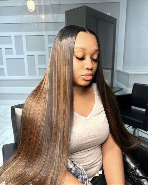 Middle Part With Brown Highlights, Quick Weave Honey Blonde, Highlight Middle Part Sew In, Middle Part Quick Weave With Blonde Highlights, Wigs No Edges, Quick Weave Brown Highlights, Middle Part With Highlights Black Women, Middle Part Quick Weave With Highlights, Brown Quick Weave