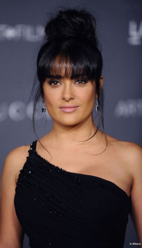 Messy Bun With Bangs, Cute Updos For Medium Hair, Bun With Bangs, Cute Updos, Salma Hayek Body, Jennifer Lopez Hair, The Right Hairstyles, Braided Updos, Trendy Updos