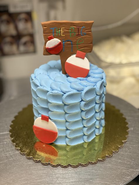 Bobber Smash Cake 1st Birthdays, Bobber Smash Cake, Fishing Themed Birthday Party, Fishing Cake, Smash Cakes, Boys 1st Birthday Party Ideas, Baby Boy 1st Birthday Party, Kid Parties, Baby Boy First Birthday