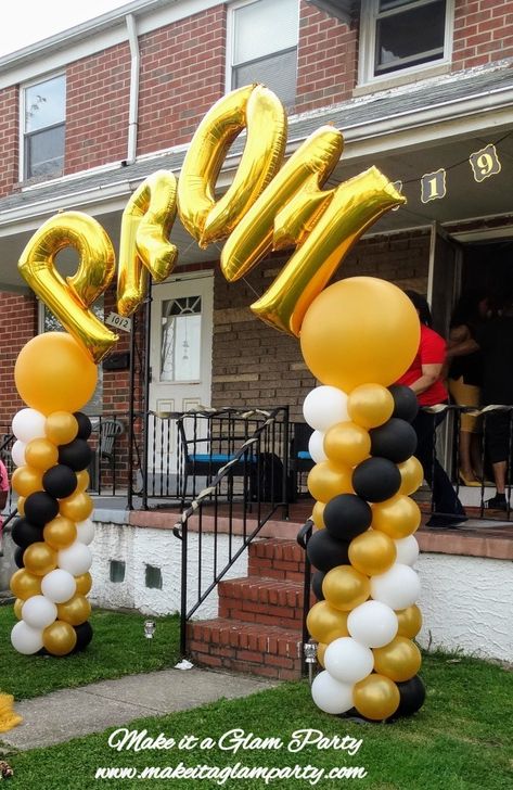 Prom Balloon Columns, Black White And Gold Balloon Columns, Prom Balloon Ideas, Prom Send Off Decorations, Prom Sendoff Decoration Ideas, Prom Balloon Arch, Prom Set Up Ideas At Home, White Balloon Columns, Prom Backdrop Ideas