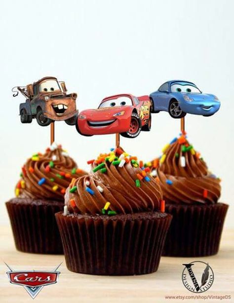 Cupcakes Movie Cupcakes, Lego Movie Birthday, Lightning Mcqueen Party, Lego Movie Party, Amazing Cupcakes, Movie Cakes, Movie Birthday Party, Disney Cars Party, Disney Cars Birthday