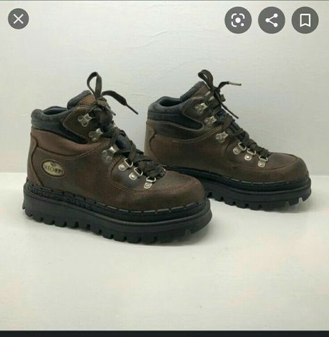 Sketchers Boots Woman, Sketcher Boots, Sketchers Boots, Kickers Boots, Sketchers Shoes, Shoe Inspo, Swag Shoes, Pinterest Fashion, Sneaker Heels