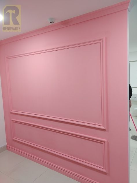 Pink Nail Room Decor, Pink Accent Walls, Makeup Studio Decor, Photography Studio Setup, Salon Suites Decor, Gold Rooms, Lash Studio, Hair Salon Decor, Beauty Room Decor