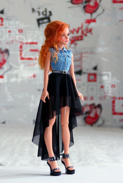 minifee Barbie Doll Outfit Ideas, Barbie Doll Outfits, Bjd Dolls Girls, Sewing Barbie Clothes, Barbie Doll Clothing Patterns, Diy Barbie Clothes, Barbie Dolls Diy, Barbie Fashionista Dolls, Barbie Dress Fashion