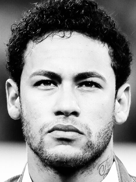 ⚽️2018 World Cup Neymar Jr (Paris St-Germain) [Brazil] forward Neymar Portrait Drawing, Neymar Face, World Cup Neymar, Neymar Jr Paris, Men Sketch, Man Sketch, Sketches Pencil, Art Drawings Sketches Pencil, St Germain