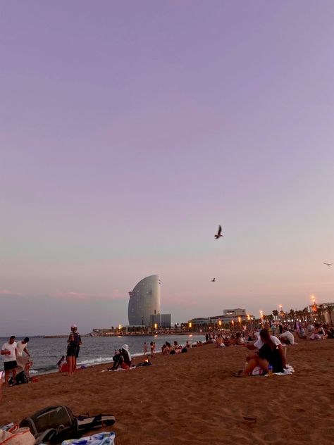 Barcelona Aesthetic, Barceloneta Beach, Barcelona Beach, Barcelona Spain Travel, Spain Aesthetic, Friend Vacation, Barcelona City, Barcelona Travel, Dream City