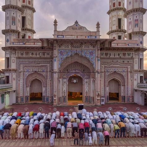 Muslims Praying, Taj Mahal, India, Building, Travel, Quick Saves