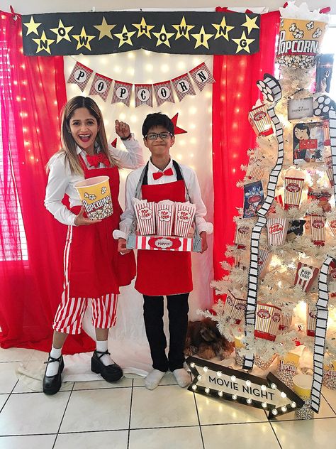 Hollywood Trunk Or Treat Ideas, Popcorn Vendor Costume, Popcorn Vendor, Popcorn Costume, Popcorn Theme, Corn Pops, Treat Ideas, Christmas Parade, Trunk Or Treat