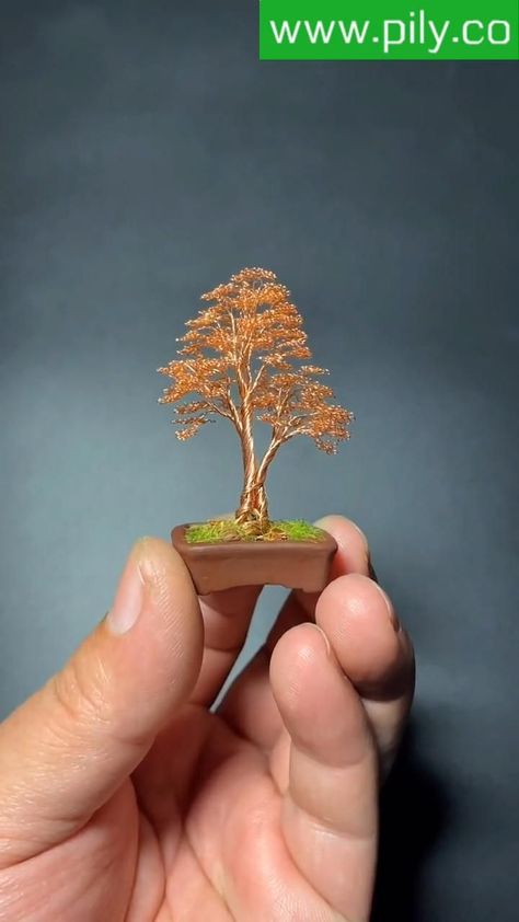 Wire Bonsai Tree, Bonsai Wire, Wire Bonsai, Tree Tutorial, Copper Wire Art, Kraf Kertas, Wire Art Sculpture, Seni Dan Kraf, Paper Craft Diy Projects