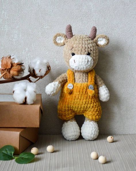 #amigurumi #amigurumifree #amigurumipattern #amigurumidoll #amigurumignome #babytoys #amigurumibull #bull #amigurumicow Amigurumi Cow, Easy Crochet Animals, Crochet Geek, Crochet Cow, Crochet Animals Free Patterns, Crochet Animal Patterns, Crochet Diy, Amigurumi Free Pattern, Pattern Free