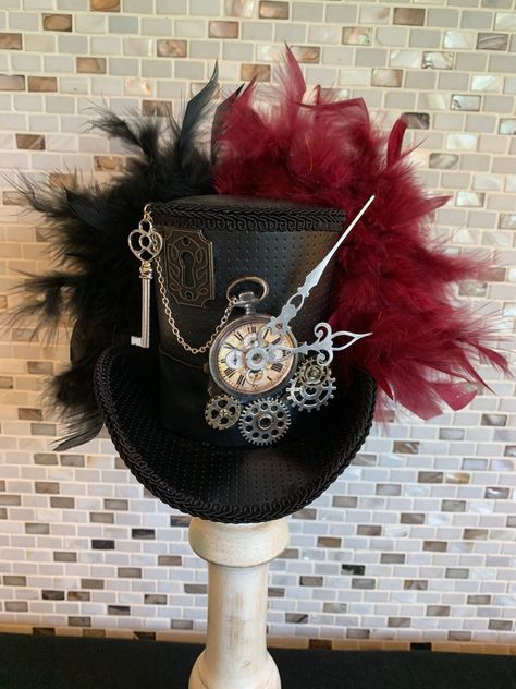 MADE to ORDER ONLY Steampunk Mini Top Hat or Black & Burgundy - Etsy Moda Steampunk, Black Steampunk, Costume Carnaval, Steampunk Items, Steampunk Aesthetic, Steampunk Top Hat, Mini Hats, Steampunk Halloween, Steampunk Crafts