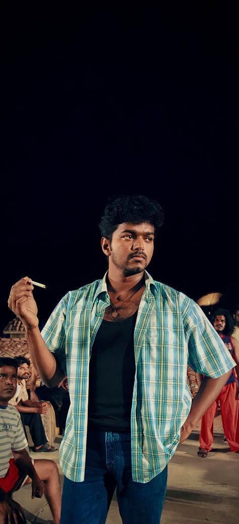 Ghilli Vijay Hd Wallpapers, Ghillie Vijay, Vintage Vijay, Vintage Thalapathy, Thalapathi Vijay, Vijay Actor Hd Images, Vijay Thalapathy, Boy Pfp, Humanity Quotes