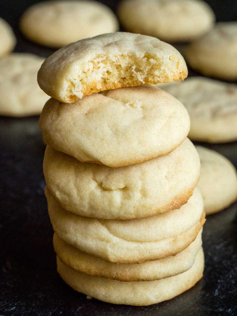 Amish Sugar Cookies – 12 Tomatoes Amish Cookies, Amish Sugar Cookies, Cookies Homemade, Best Sugar Cookies, 12 Tomatoes, Snacks To Make, Amish Recipes, Pineapple Cake, Fat Boy