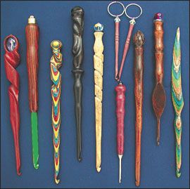 Cool Crochet hooks! Crochet Wand, Artistic Crochet, Unique Crochet Hooks, Fancy Crochet, Designer Crochet, Beau Crochet, Fimo Polymer Clay, Delicate Crochet, Magic Wands