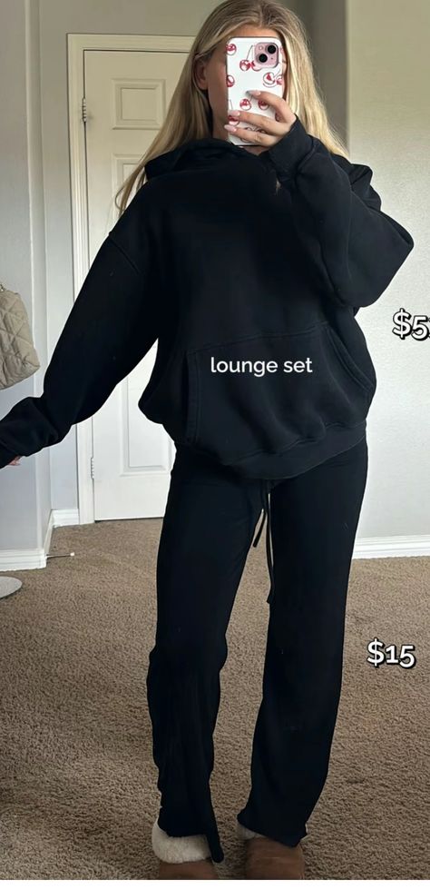 Cute Sweat Outfits, Sweats And Hoodies Outfits, Cute Sweats Outfit, Sweat Outfits, Sweats Outfits, Outfit Ideas Comfy, Basic Ootd, Cute Sweats, School Sweater