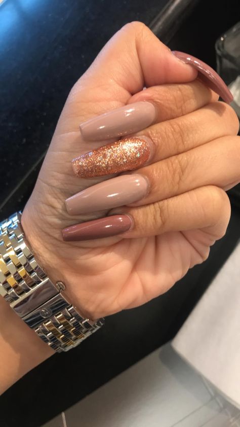 October Nails Fall Coffin, Ombre Fall Nails Coffin, Trendy Fall Nails Acrylic Coffin Long, Trendy Fall Nails Coffin, Medium Length Coffin Acrylic Nails Fall, Fall Sweater Nails Acrylic, Fall Nails 2022 Color Trends Coffin, Fall Glitter Nails Acrylic, Coffin Nails Fall Colors