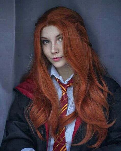 Ginny Weasley Costume, Harry Potter Ginny, Lily Potter, Harry Potter Cosplay, Alice Angel, Hogwarts Aesthetic, Harry Potter Costume, Halloween Costumes Friends, Regulus Black