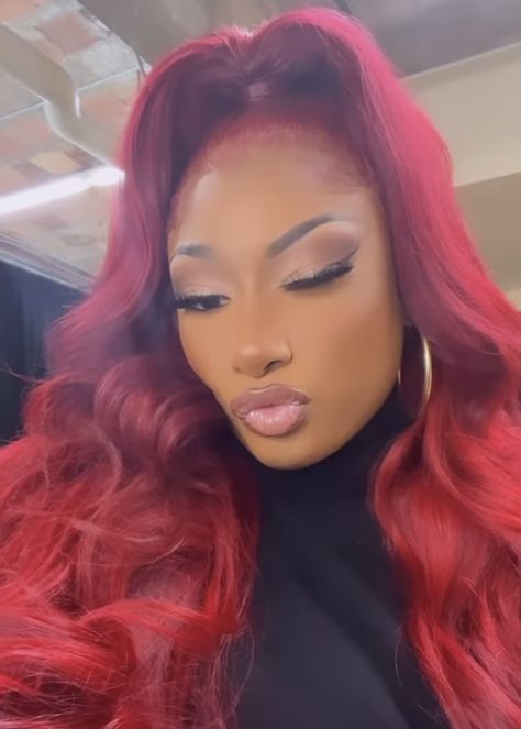 Megan Thee Stallion Red Hair, Pink Story, Carrot Top, Megan Thee Stallion, Cute Hairstyles, Red Hair, Makeup Looks, Black Women, Wigs