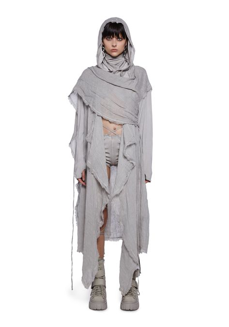 White Techno Outfit, Dunecore Outfits, Apocalyptic Fashion Women, Metal Goth Outfit, Dune Style Outfit, Draping Outfit, Desert Rave Outfits, Wrapped Outfit, Techno Aesthetic Outfit