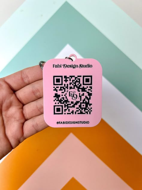 Forget about business cards! get yourself a QR Code Keychain! Qr Code Sticker Design, Qr Business Card, Qr Code Keychain, Circle Business Cards, Qr Code Design, Product Sticker, Business Card Stand, Qr Code Business Card, Ring My Bell