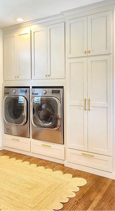 Utility Mudroom, Laundry Room Lighting, Pantry Laundry Room, Laundry Room Wallpaper, Pantry Laundry, Laundry Room Wall Decor, Laundry Room Sink, Dream Laundry Room, Mudroom Laundry Room