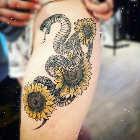 snake and sunflower Snake And Sunflower Tattoo, Sunflower Tattoo Meaning, Tattoo Quotes For Women, Arabic Tattoo Quotes, Arabic Tattoo, Sunflower Bouquets, Spine Tattoo, Tattoo Meaning, Sunflower Tattoo