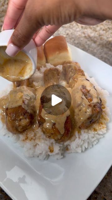 Chicken Crockpot Recipes Easy, Instagram Recipes, Smothered Chicken, Chicken Recipies, Chicken Crockpot, Chicken Meals, Lamb Chops, Chicken Dishes Recipes, Dee Dee