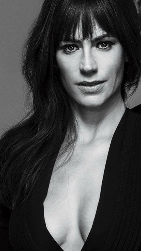 Maggie Siff Wendy Rhodes Style, Maggie Siff Hair, Maggie Siff Billions, Maggie Rogers Hair Short, Maggie Rogers Hair, Anarchy Clothing, Maggie Tv Show, Maggie Rogers Album Cover, Maggie Smith Movies