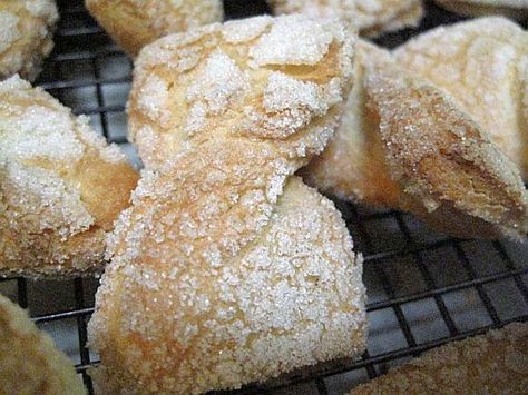 Jewish Bow Tie Cookies Recipe - from "Inside the Jewish Bakery": Jewish Bow Tie Cookie or Egg Kichel Kichel Recipe, Jewish Cookies, Jewish Desserts, Bow Tie Cookies, Jewish Holiday Recipes, Jewish Cuisine, Jewish Recipes, Sweet Sweet, Cookies Recipe