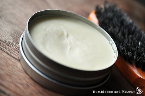 Make your own super-nourishing hair balm School Beauty, Star Pics, Homemade Spa, Homemade Goodies, Homemade Cosmetics, Hair Balm, Homemade Stuff, Diy Kosmetik, Homemade Hair Products