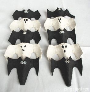 Egg Carton Craft, Quick Halloween Crafts, Carton Craft, Halloween Activities For Toddlers, Bat Craft, Halloween Bunting, Ghost Diy, Egg Carton Crafts, Bat Halloween